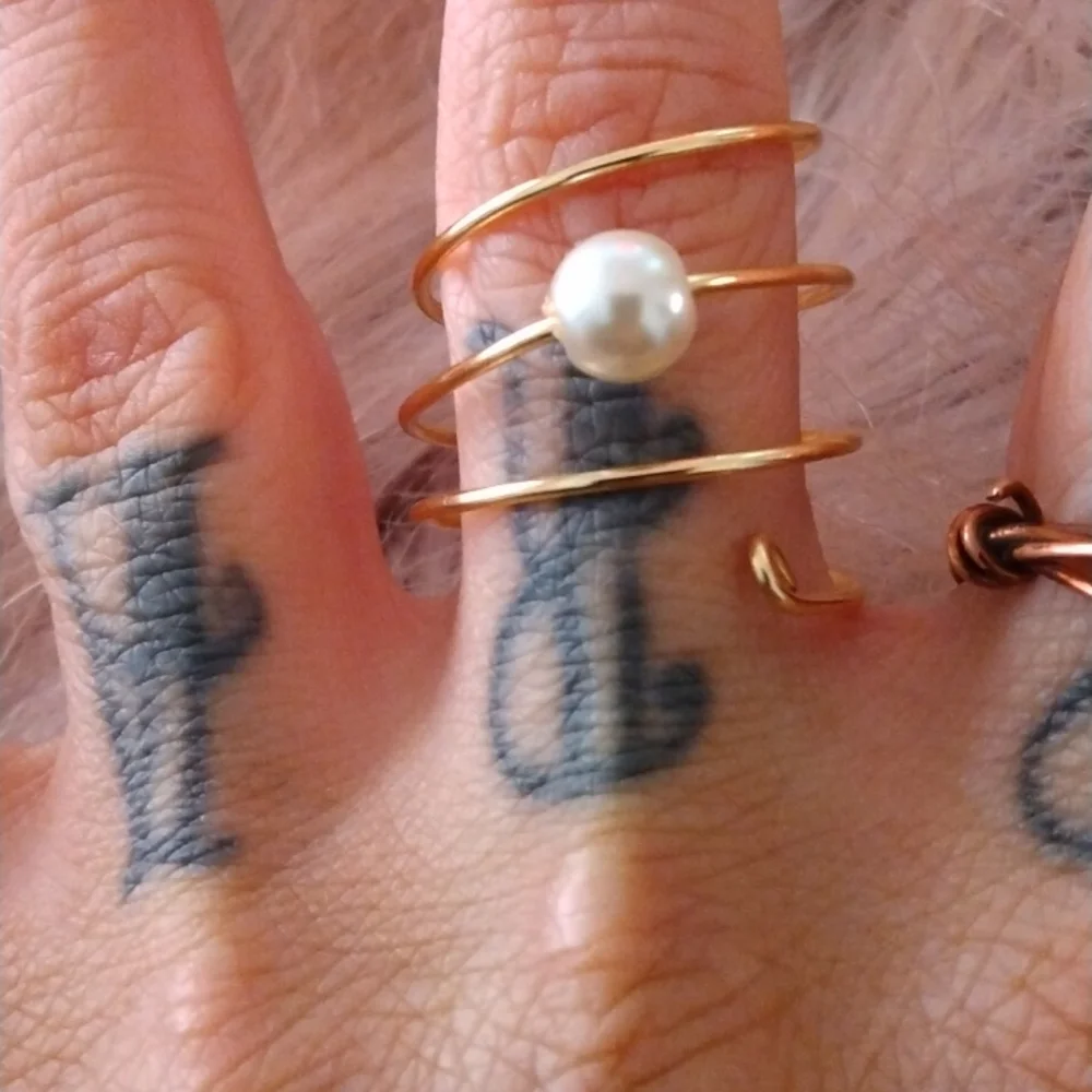 Ring - Picture 3 of 3